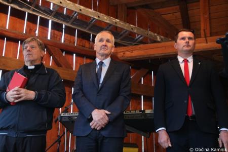 Prostovoljno gasilsko društvo Šmarca bogatejše za novo vozilo (22)